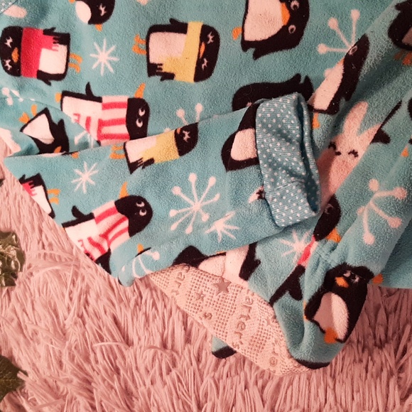 Carters 2T pajamas - Picture 4 of 4
